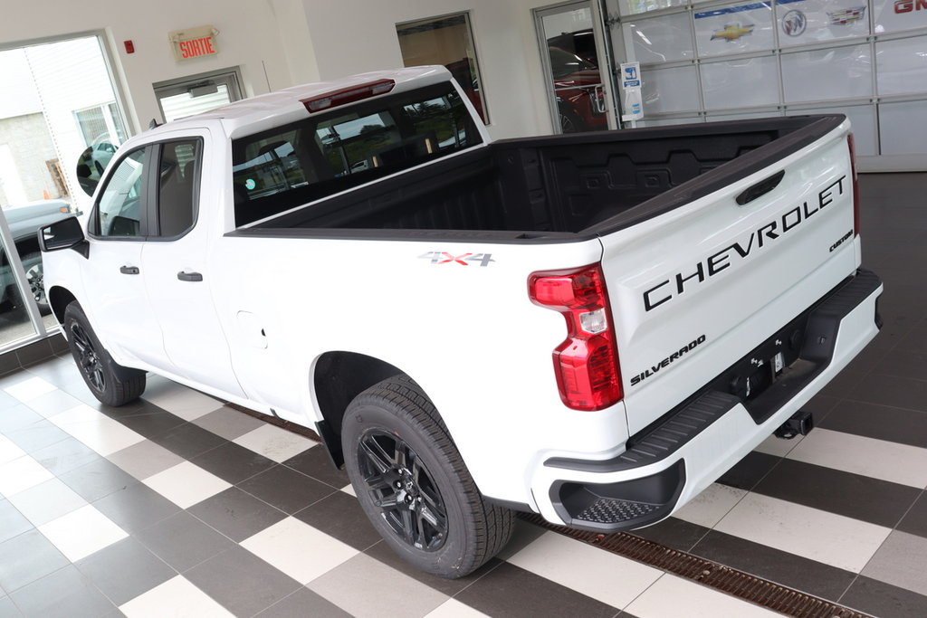 2024 Chevrolet Silverado 1500 in Montreal, Quebec - 15 - w1024h768px