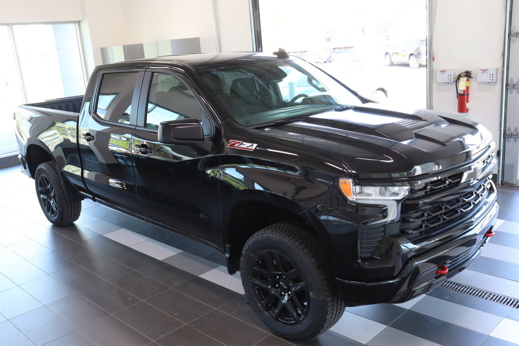 Chevrolet Silverado 1500  2024 à Montréal, Québec - 8 - w1024h768px