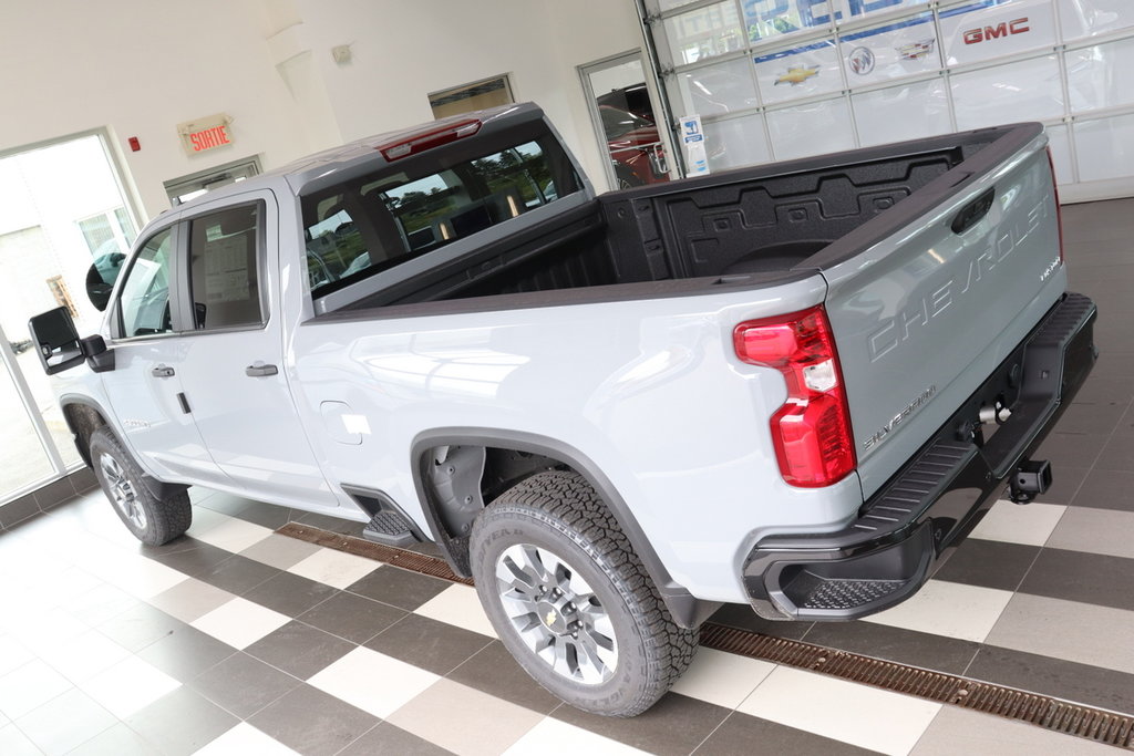 Chevrolet SILVERADO 2500 HD  2024 à Montréal, Québec - 15 - w1024h768px