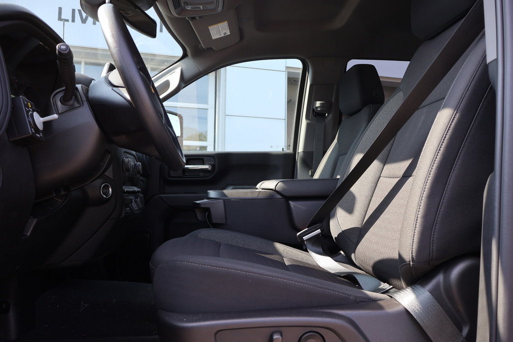 Chevrolet SILVERADO 2500 HD  2025 à Montréal, Québec - 2 - w1024h768px