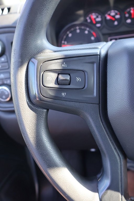 Chevrolet Silverado 3500HD Work Truck DOUBLE ROUE CERTIFIÉ INSPECTÉ DIESEL 2022 à Montréal, Québec - 10 - w1024h768px