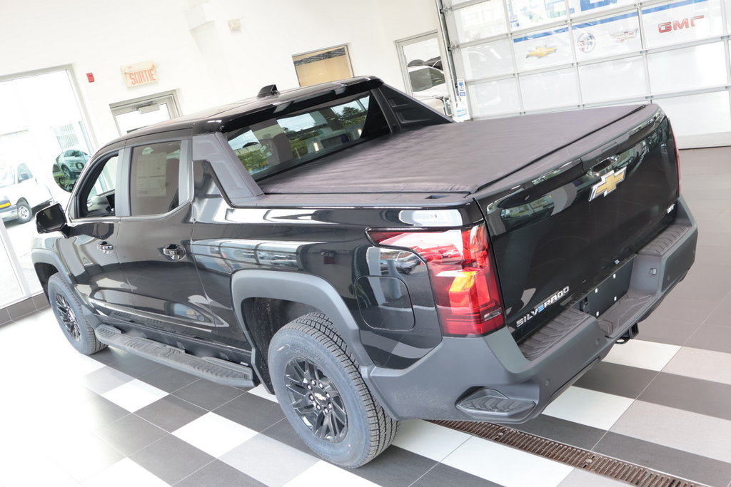 2024 Chevrolet Silverado EV in Montreal, Quebec - 18 - w1024h768px