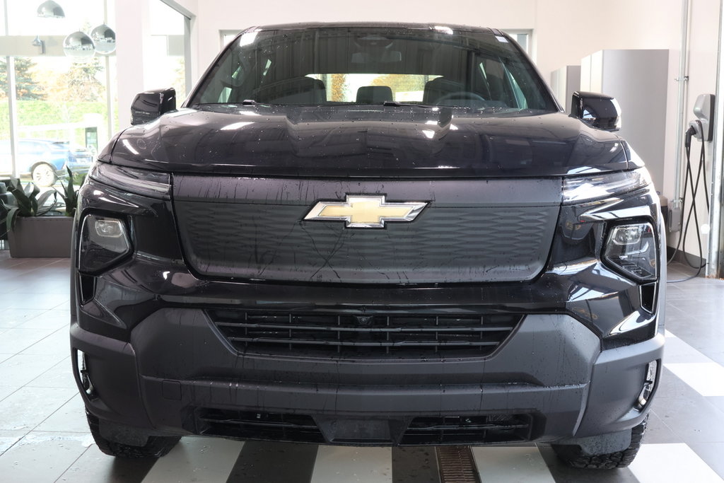 2024 Chevrolet Silverado EV in Montreal, Quebec - 7 - w1024h768px