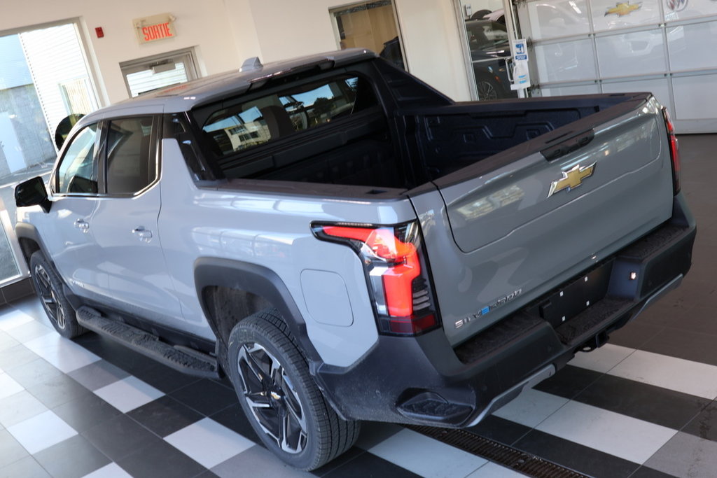 Chevrolet Silverado EV  2025 à Montréal, Québec - 18 - w1024h768px