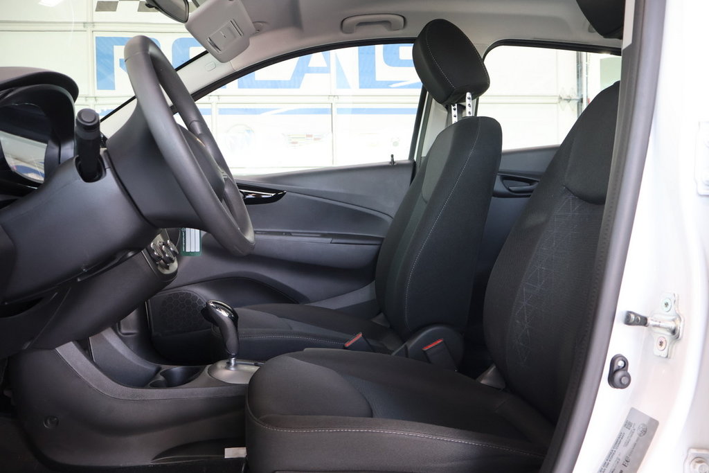 Chevrolet Spark  2022 à Montréal, Québec - 2 - w1024h768px