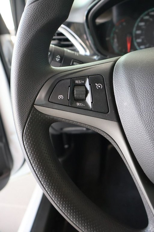 Chevrolet Spark  2022 à Montréal, Québec - 11 - w1024h768px