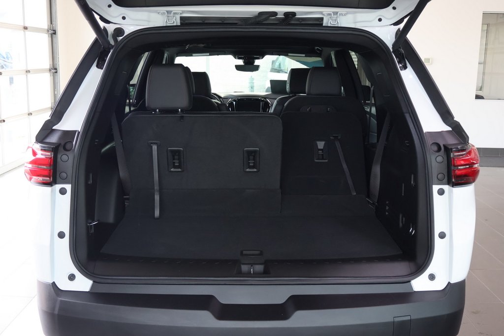 2023 Chevrolet Traverse in Montreal, Quebec - 26 - w1024h768px