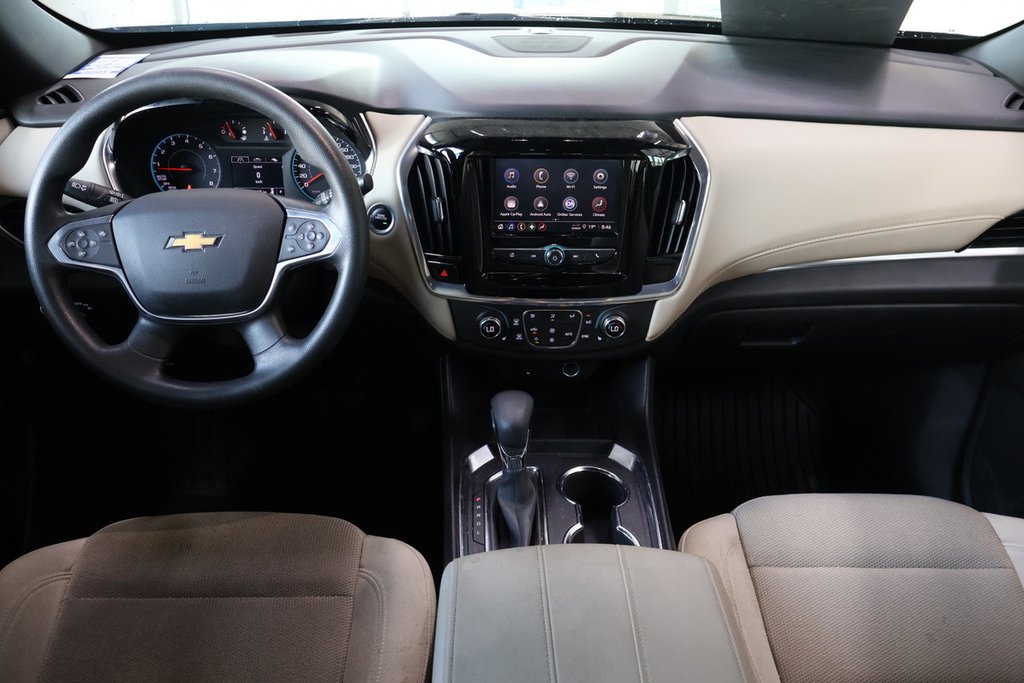 Chevrolet Traverse  2023 à Montréal, Québec - 3 - w1024h768px