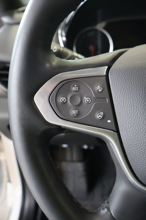 2023 Chevrolet Traverse in Montreal, Quebec - 13 - w1024h768px