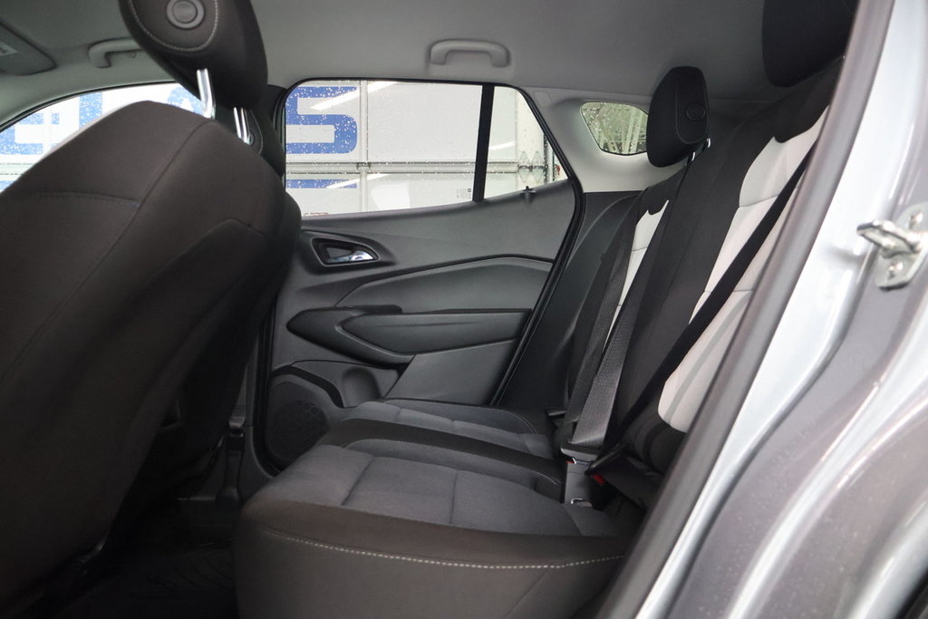 Chevrolet Trax LS FWD 2024 à Montréal, Québec - 19 - w1024h768px
