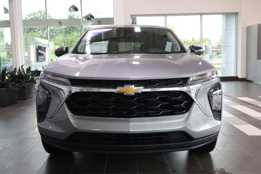 Chevrolet Trax LS FWD 2024 à Montréal, Québec - 7 - w1024h768px