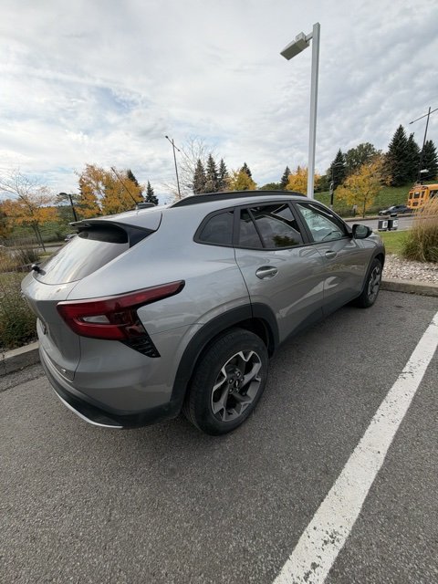 2024 Chevrolet Trax in Montreal, Quebec - 2 - w1024h768px