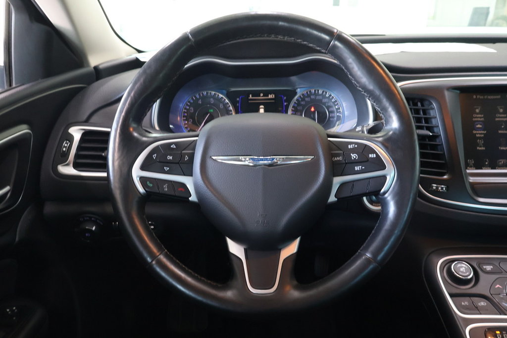 2016 Chrysler 200 Limited CERTIFIÉ ET INSPECTÉ in Montreal, Quebec - 10 - w1024h768px