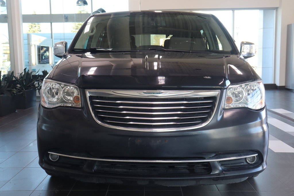 2014  Town & Country Touring CUIR TOIT DVD in Montreal, Quebec - 9 - w1024h768px
