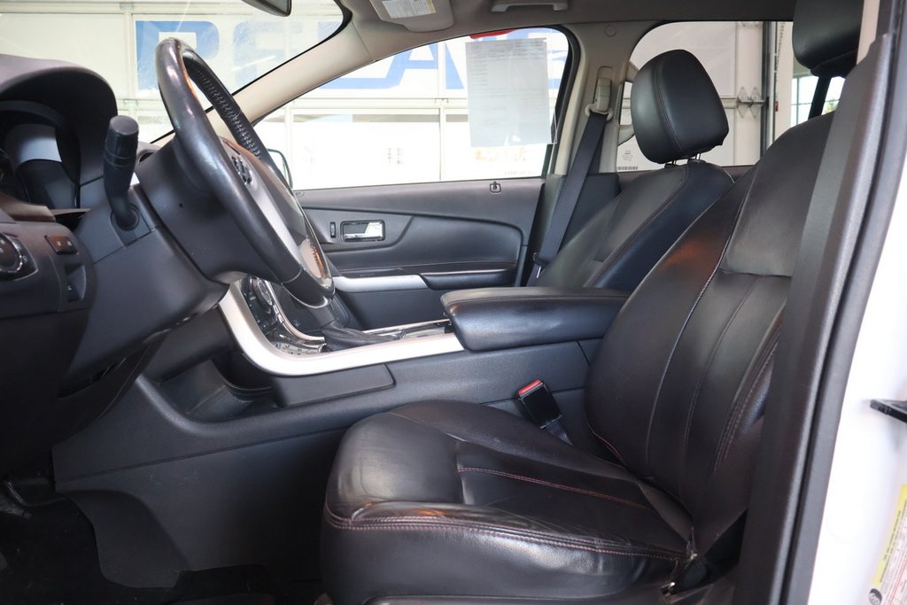 Ford Edge LIMITED CUIR  AWD  V6 TOIT PANO VOITURE D'HIVER 2013 à Montréal, Québec - 2 - w1024h768px