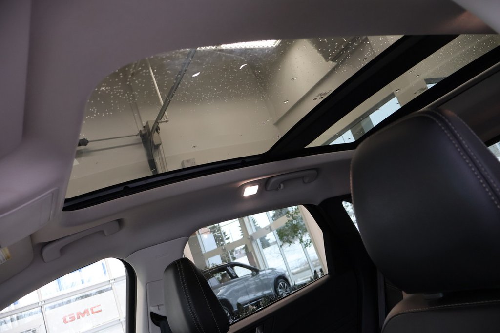 2022 Ford Escape in Montreal, Quebec - 6 - w1024h768px