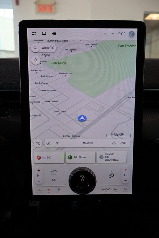 Ford Mustang Mach-E  2021 à Montréal, Québec - 17 - w1024h768px