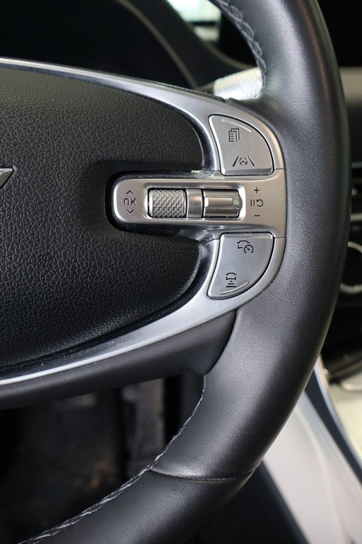 2024 GENESIS GV80 in Montreal, Quebec - 13 - w1024h768px