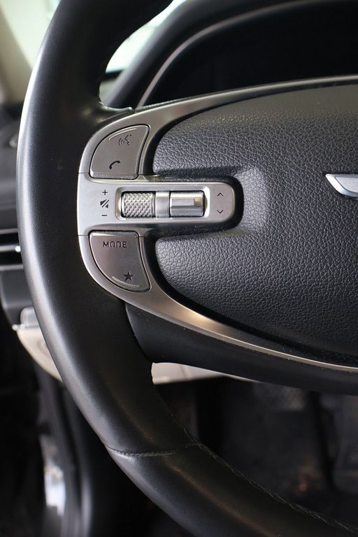 2024 GENESIS GV80 in Montreal, Quebec - 11 - w1024h768px