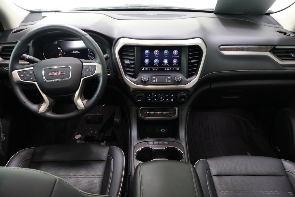 2023  Acadia Denali CUIR TOIT in Montreal, Quebec - 3 - w1024h768px