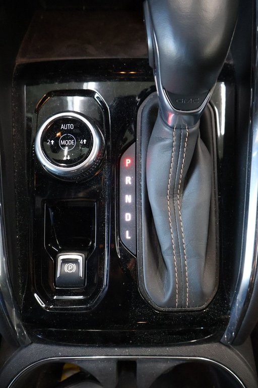 GMC Canyon  2023 à Montréal, Québec - 18 - w1024h768px