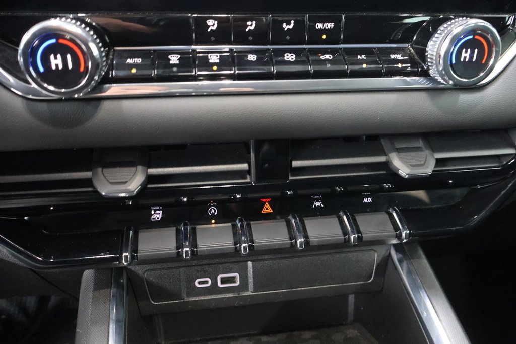 GMC Canyon  2023 à Montréal, Québec - 15 - w1024h768px