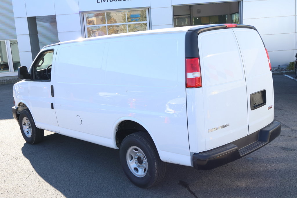 GMC Savana Cargo 2500  2024 à Montréal, Québec - 14 - w1024h768px