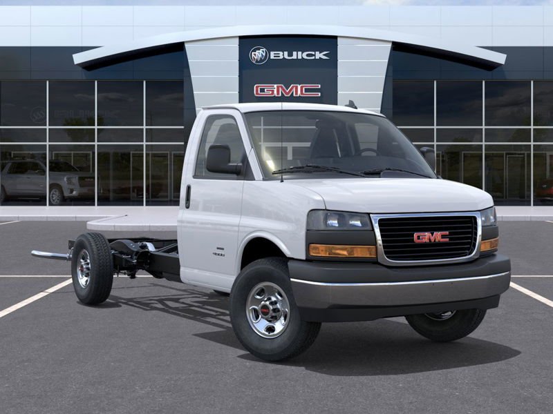 GMC Savana Cutaway 3500  2025 à Montréal, Québec - 7 - w1024h768px