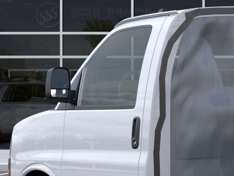 GMC Savana Cutaway 3500  2025 à Montréal, Québec - 12 - w1024h768px