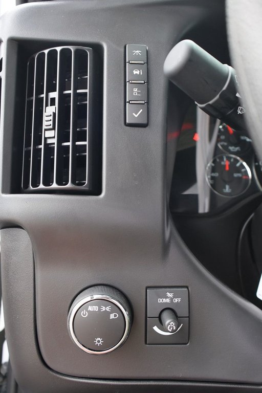 2026 GMC Savana Cutaway 3500 in Montreal, Quebec - 13 - w1024h768px