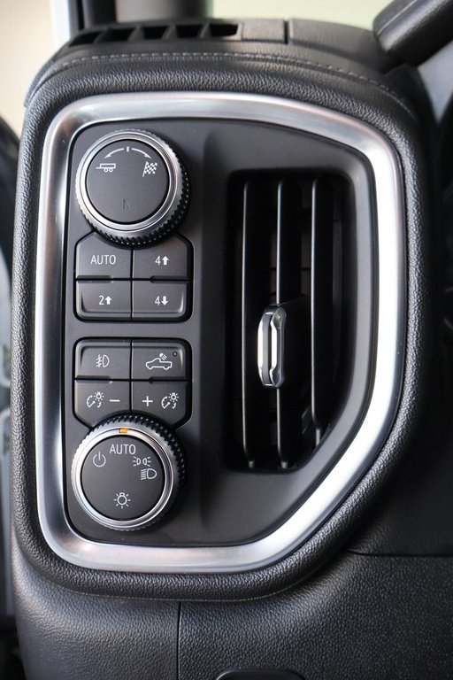 2019 GMC Sierra 1500 Elevation Double cab certifié in Montreal, Quebec - 17 - w1024h768px