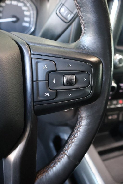 2021 GMC Sierra 1500 AT4 DIESEL in Montreal, Quebec - 11 - w1024h768px