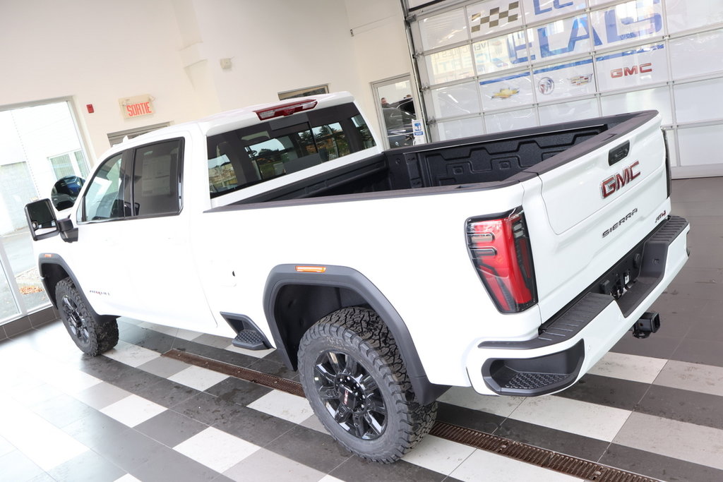 2025 GMC Sierra 2500 HD in Montreal, Quebec - 19 - w1024h768px