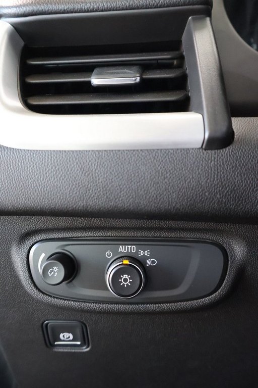 2020 GMC Terrain in Montreal, Quebec - 18 - w1024h768px
