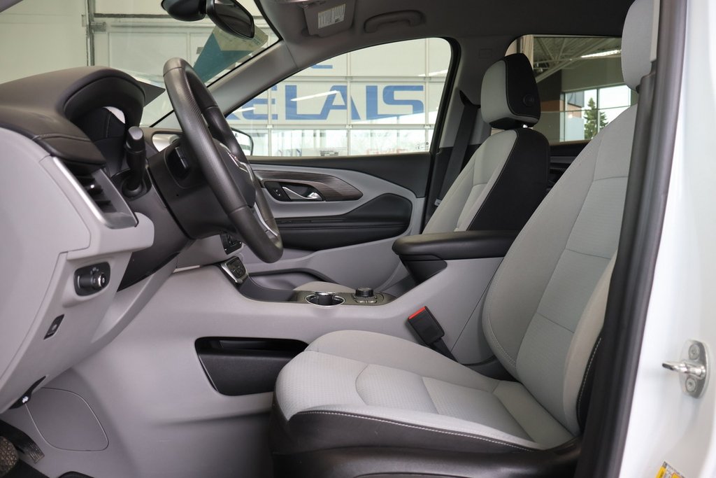 GMC Terrain SLE AWD 2023 à Montréal, Québec - 2 - w1024h768px