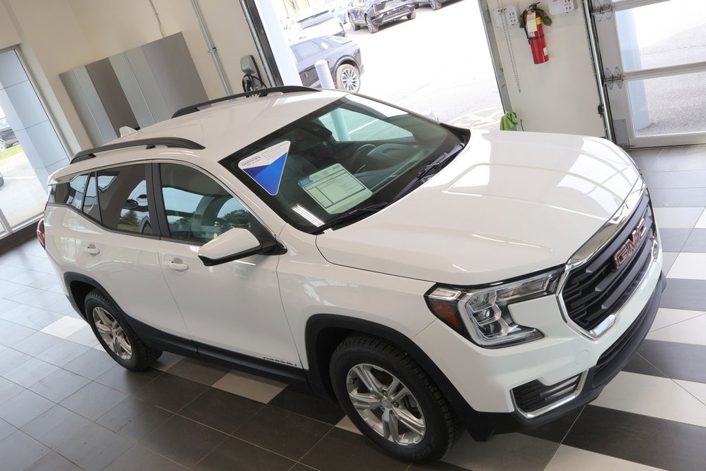 GMC Terrain SLE AWD 2023 à Montréal, Québec - 9 - w1024h768px
