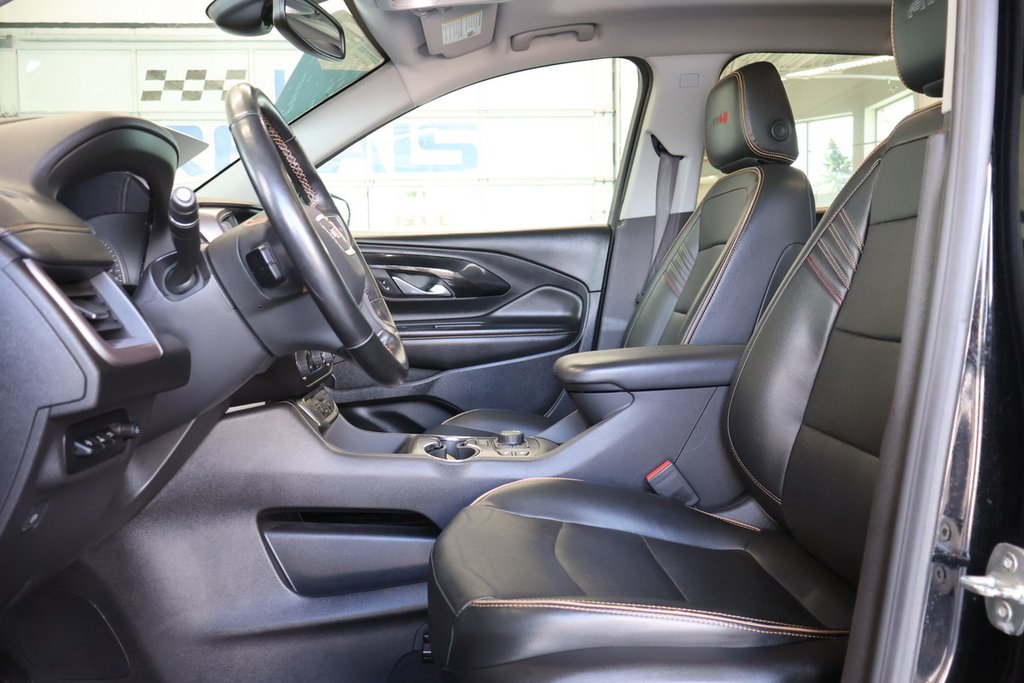 GMC Terrain  2023 à Montréal, Québec - 2 - w1024h768px