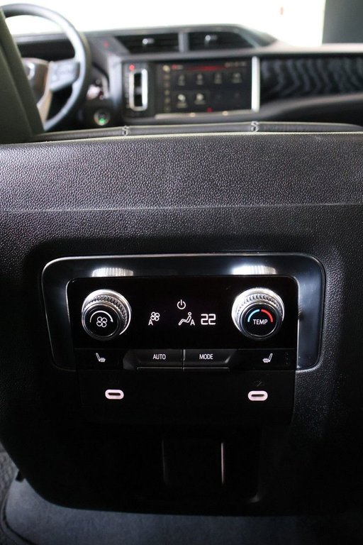 GMC Yukon XL Denali  DIESEL CERTIFIE 2023 à Montréal, Québec - 21 - w1024h768px