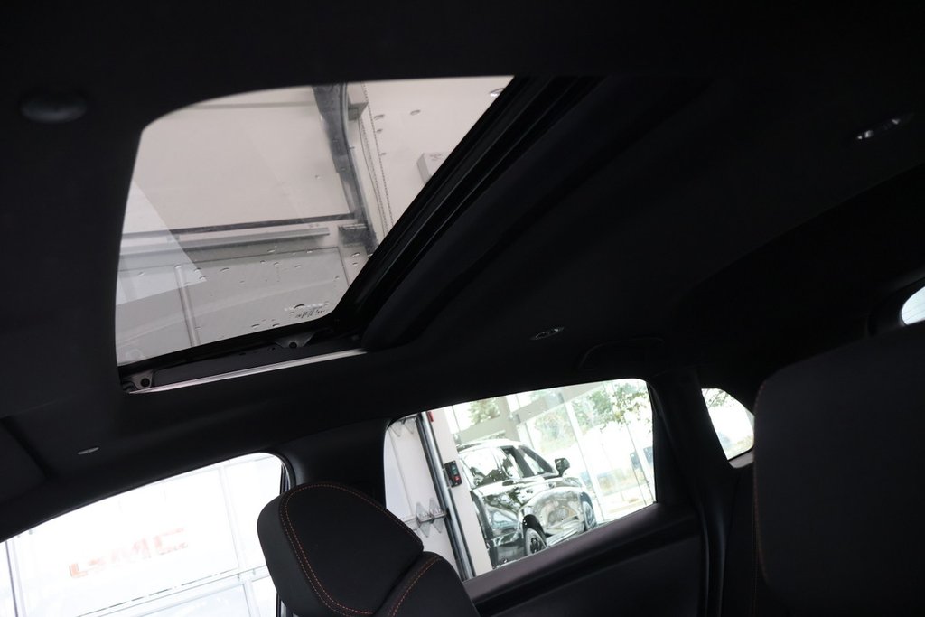 2024 Honda HR-V SPORT-B AWD in Montreal, Quebec - 6 - w1024h768px