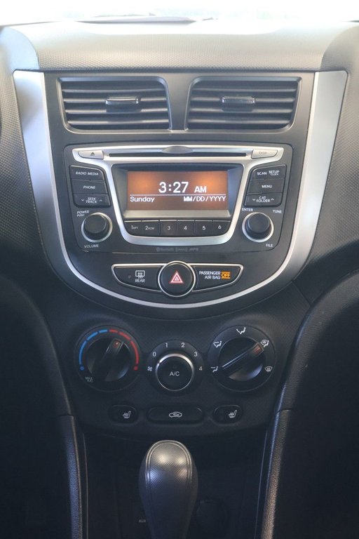 2017 Hyundai Accent in Montreal, Quebec - 5 - w1024h768px