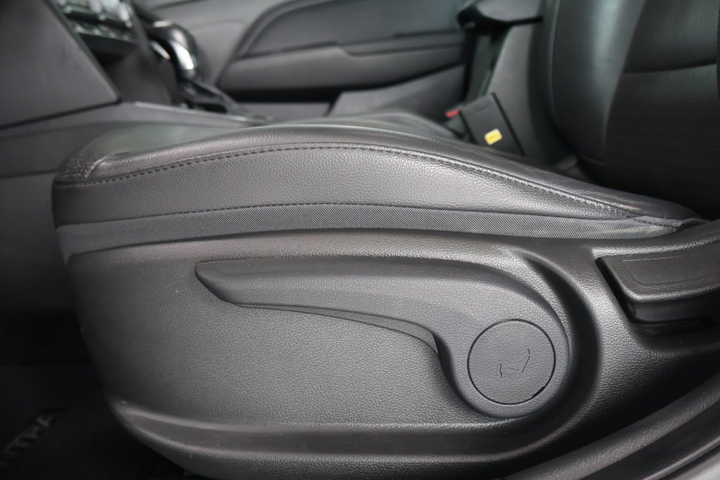 2020 Hyundai Elantra in Montreal, Quebec - 7 - w1024h768px