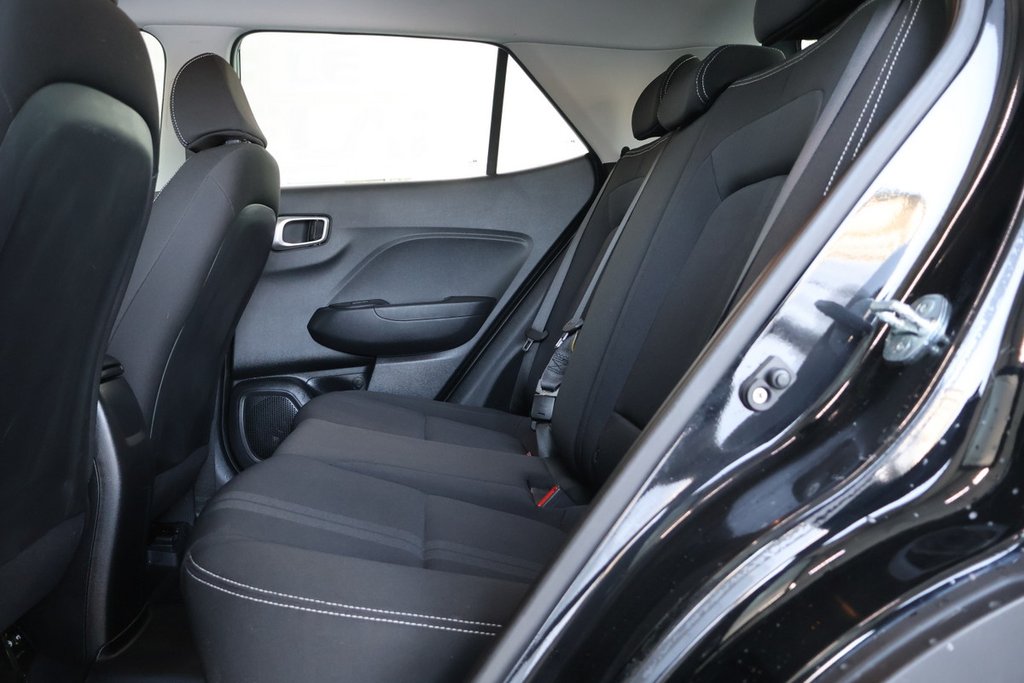 Hyundai Venue  2023 à Montréal, Québec - 20 - w1024h768px