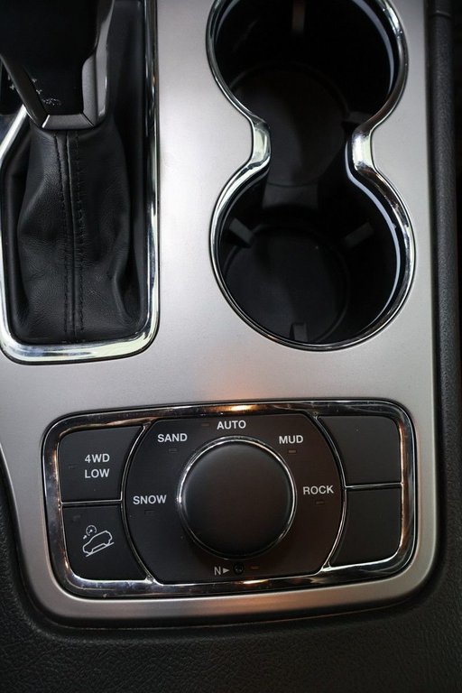 2021 Jeep Grand Cherokee in Montreal, Quebec - 18 - w1024h768px