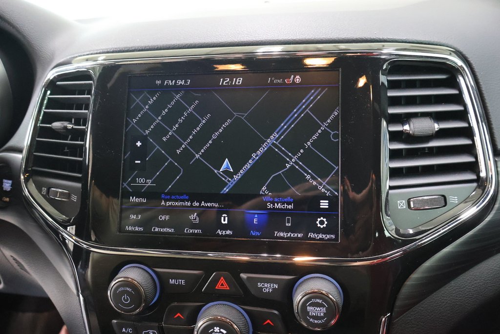 2021 Jeep Grand Cherokee in Montreal, Quebec - 15 - w1024h768px