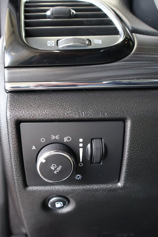 Jeep Grand Cherokee  2021 à Montréal, Québec - 17 - w1024h768px
