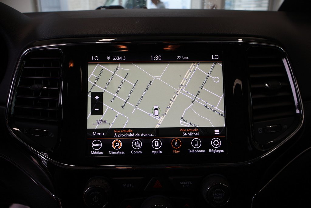 Jeep Grand Cherokee  2021 à Montréal, Québec - 14 - w1024h768px