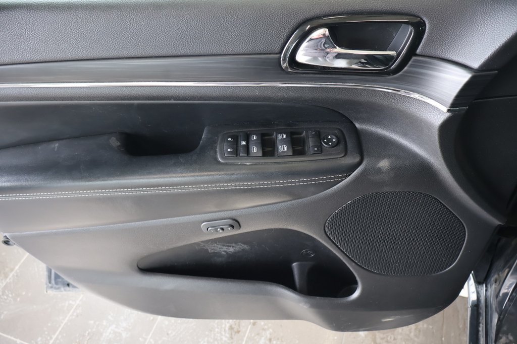 2021 Jeep Grand Cherokee 80th Anniversary Edition in Montreal, Quebec - 20 - w1024h768px