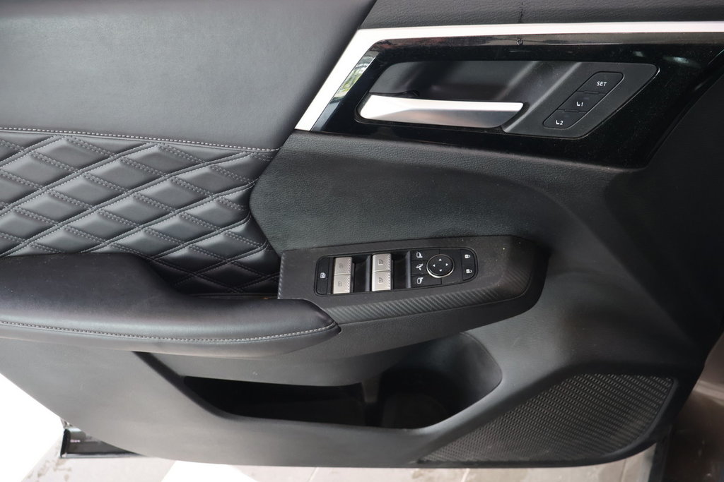 Mitsubishi OUTLANDER PHEV SEL CERTIFIÉ INSPECTÉ 2023 à Montréal, Québec - 21 - w1024h768px