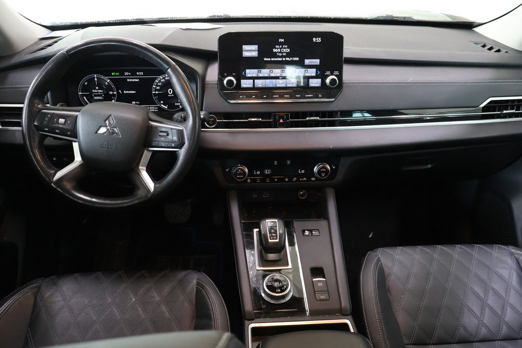 Mitsubishi OUTLANDER PHEV SEL CERTIFIÉ INSPECTÉ 2023 à Montréal, Québec - 3 - w1024h768px