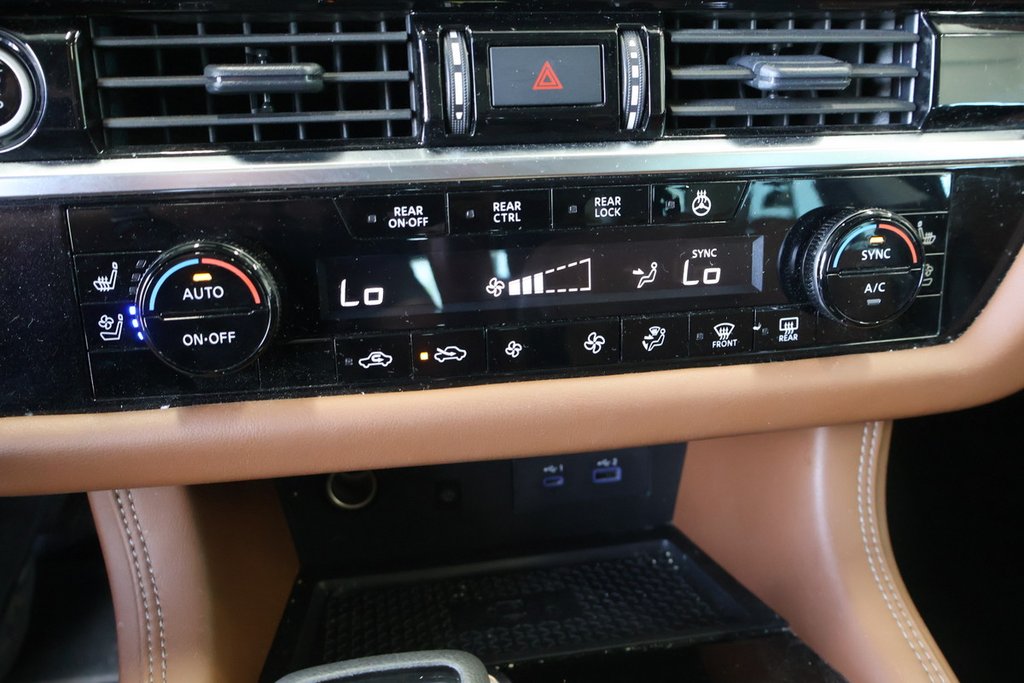 Nissan Pathfinder Platinum 2024 à Montréal, Québec - 18 - w1024h768px